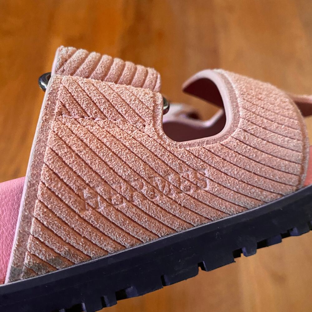 Chypre Inspired Pink Suede Sandals – Size 39 - Picture 4 of 8